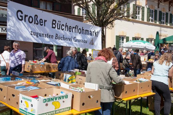 Bücher-Flohmarkt